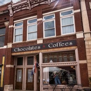 Meet your Posher, Stacy